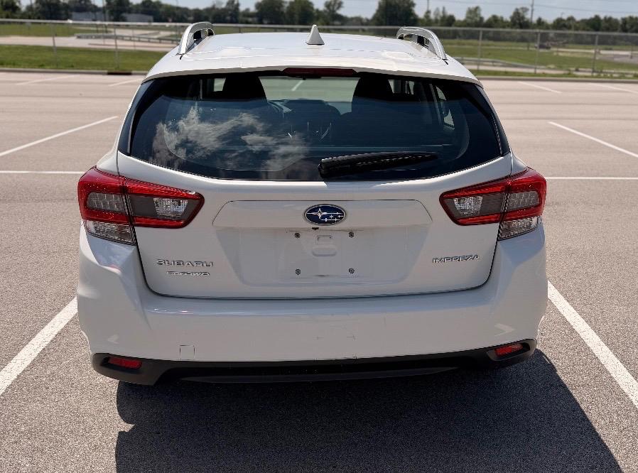 Subaru Impreza Premium 5-door CVT 2020