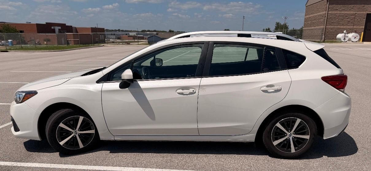 Subaru Impreza Premium 5-door CVT 2020