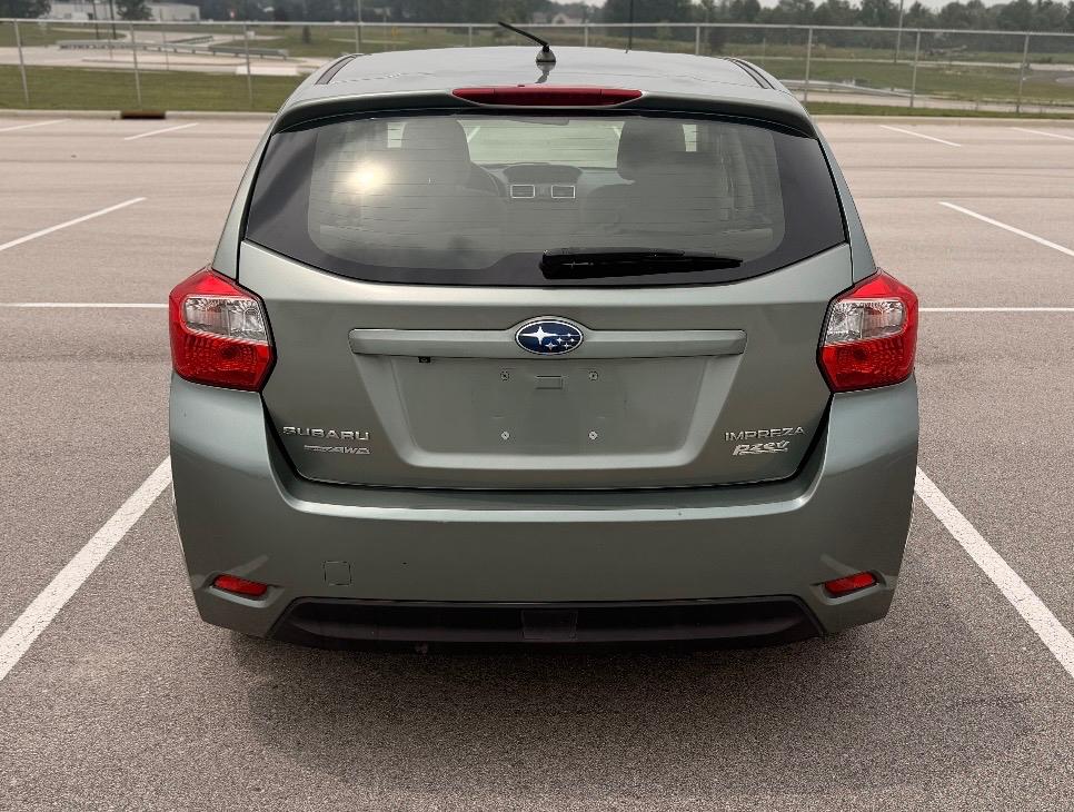 Subaru Impreza Wagon 5dr CVT 2.0i 2015