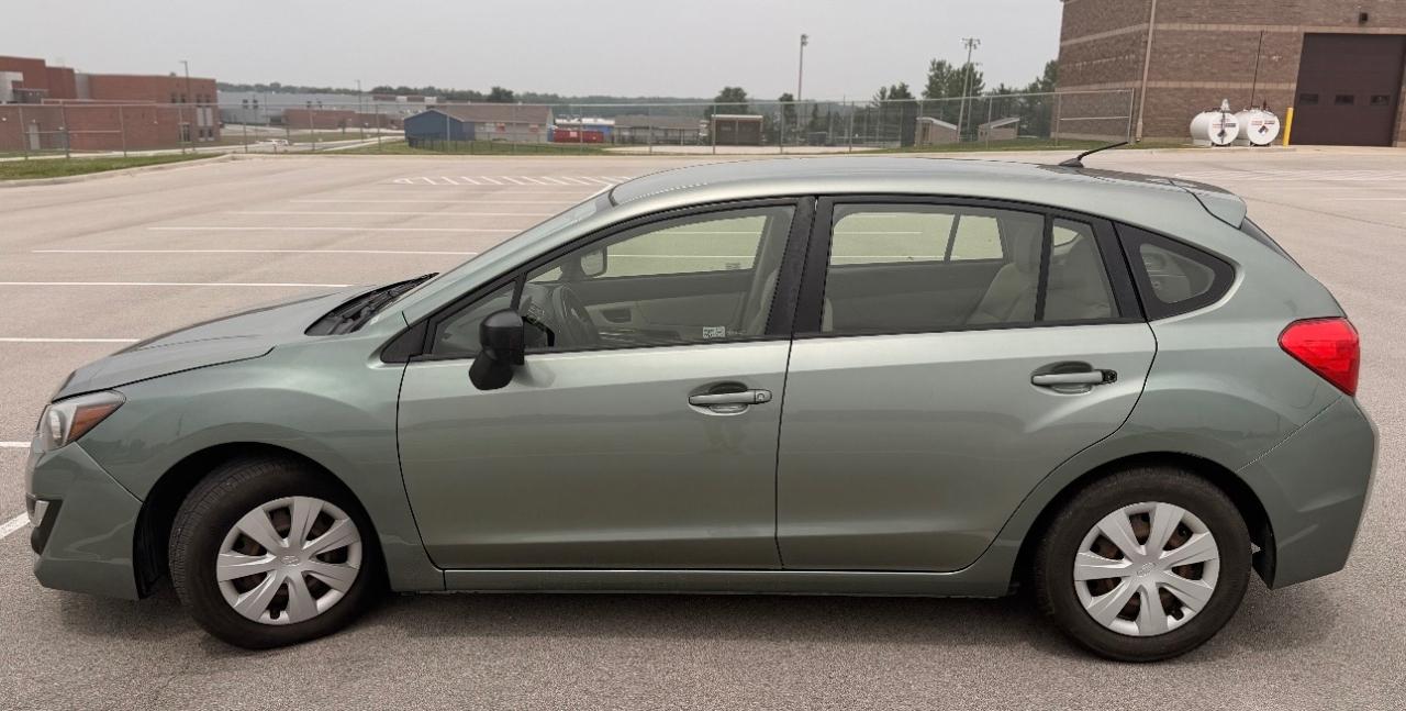 Subaru Impreza Wagon 5dr CVT 2.0i 2015