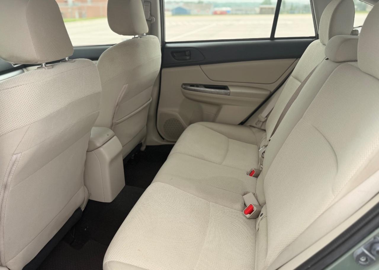 Subaru Impreza Wagon 5dr CVT 2.0i 2015