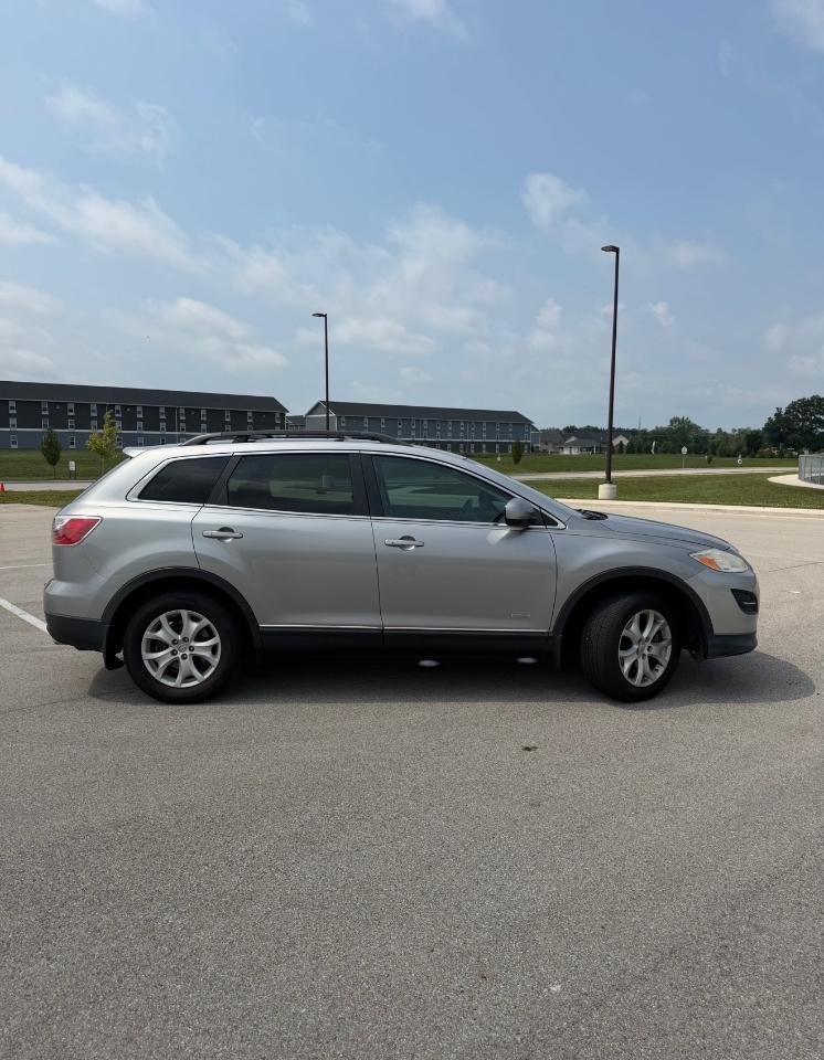 Mazda CX-9 FWD 4dr Touring 2011