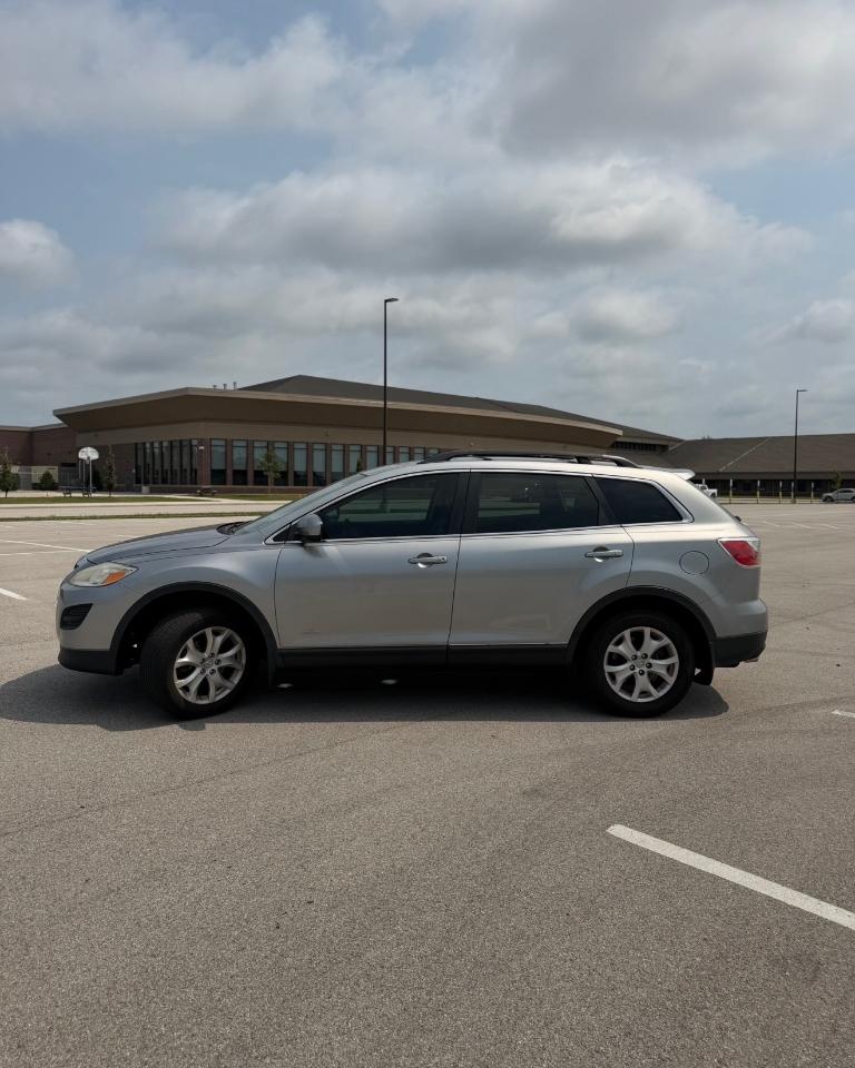 Mazda CX-9 FWD 4dr Touring 2011