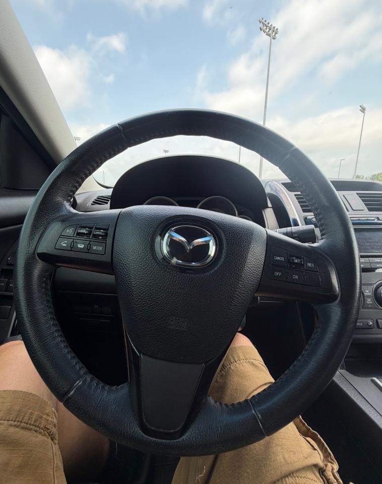 Mazda CX-9 FWD 4dr Touring 2011