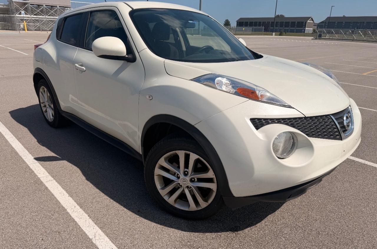 Nissan Juke 5dr Wgn I4 CVT SV AWD 2011