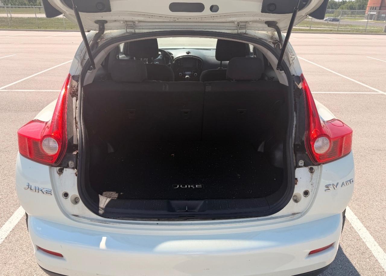 Nissan Juke 5dr Wgn I4 CVT SV AWD 2011