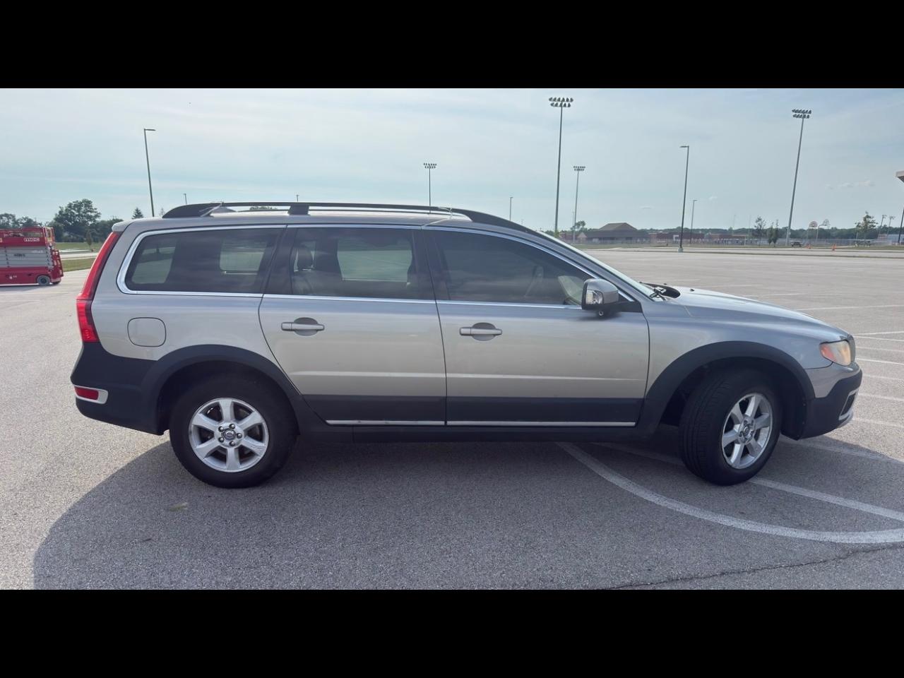 Volvo XC70 4dr Wgn 3.2L 2011