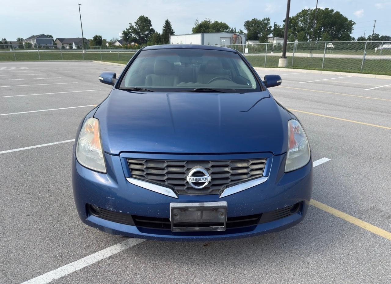 Nissan Altima 2dr Cpe V6 CVT 3.5 SE 2008