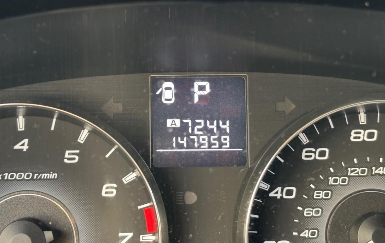 Subaru Outback 4dr Wgn H6 Auto 3.6R Limited Pwr Moon 2011