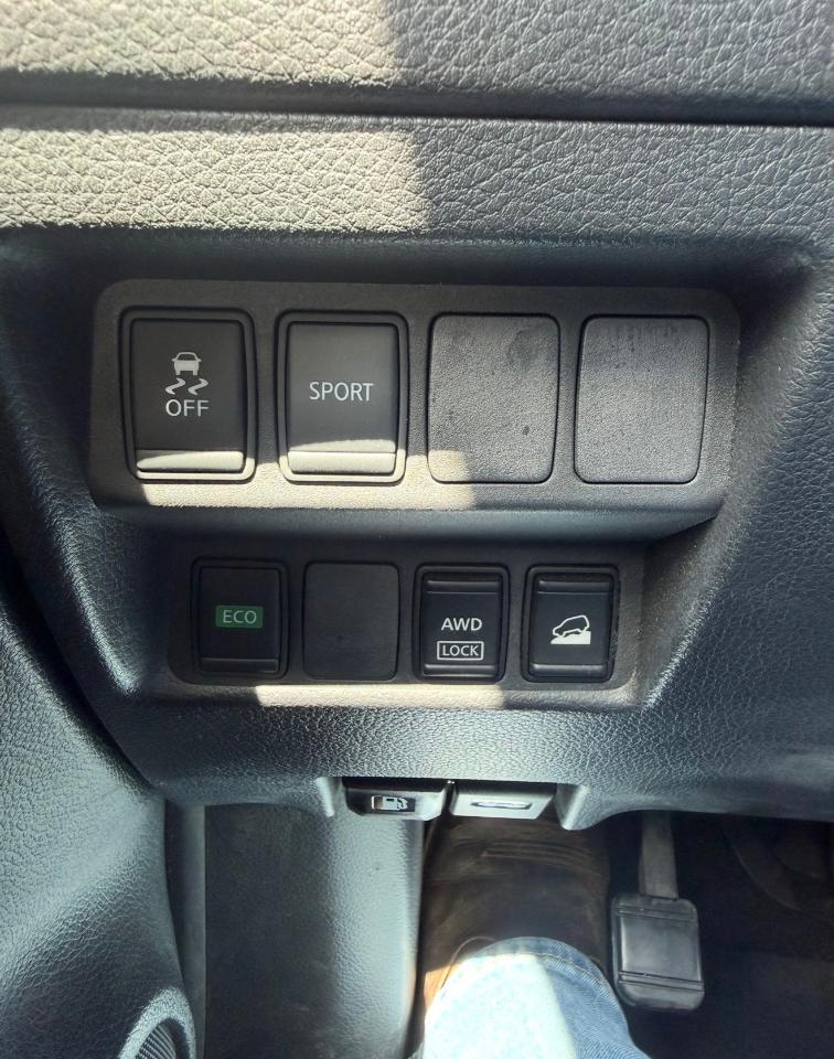 Nissan Rogue AWD 4dr S 2015
