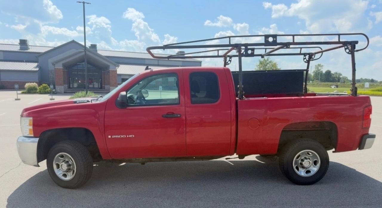 Chevrolet Silverado 2500HD 4WD Ext Cab 143.5" Work Truck 2008