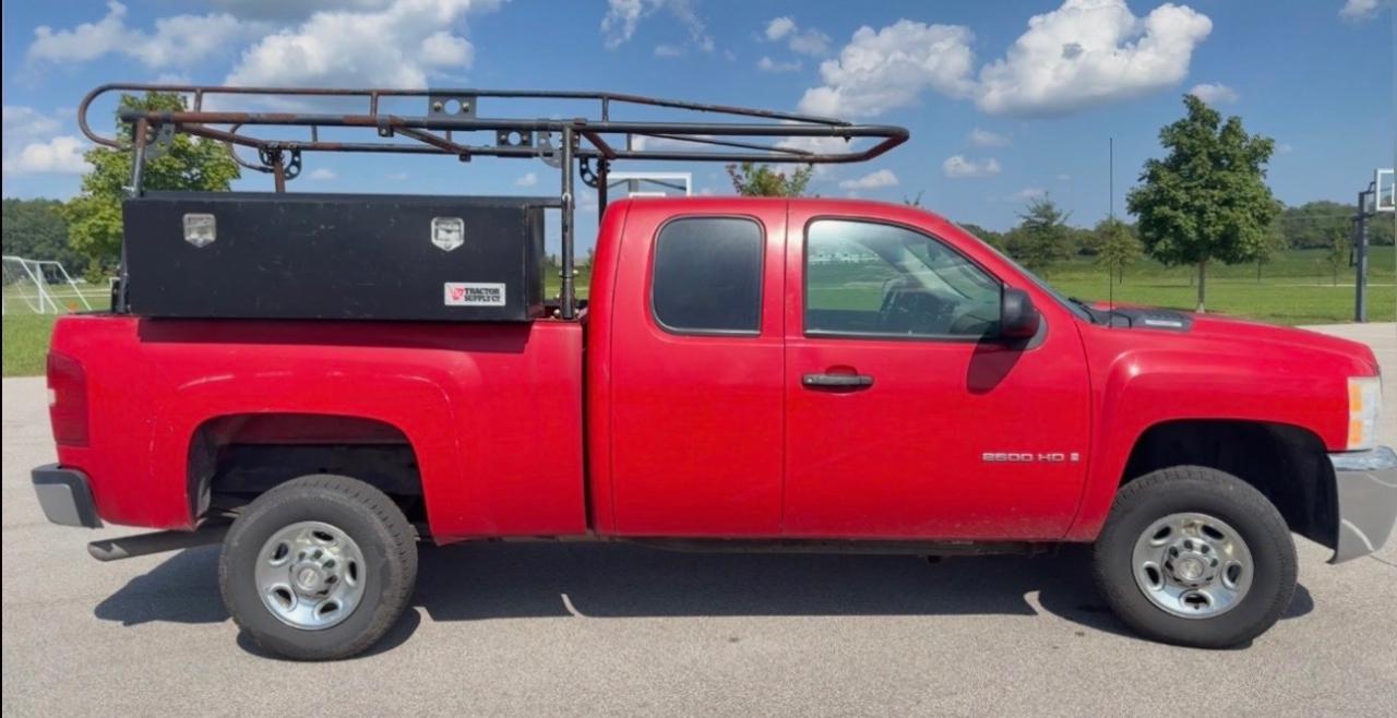 Chevrolet Silverado 2500HD 4WD Ext Cab 143.5" Work Truck 2008