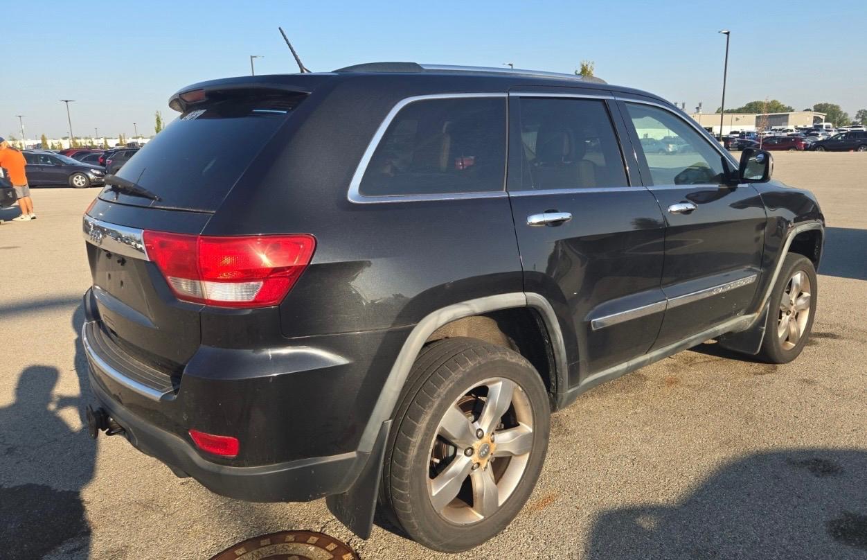 Jeep Grand Cherokee 4WD 4dr Overland 2011