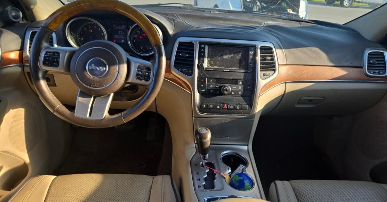 Jeep Grand Cherokee 4WD 4dr Overland 2011