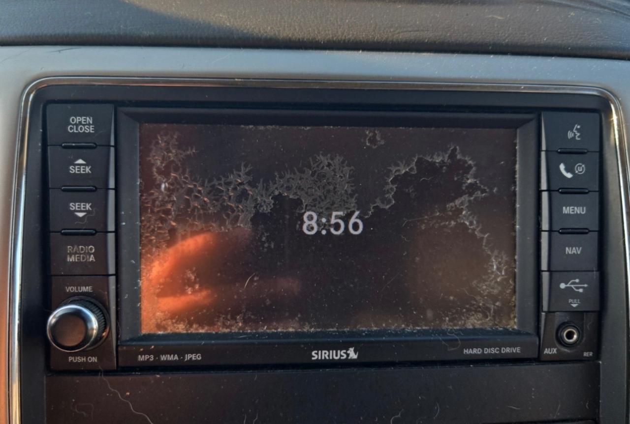 Jeep Grand Cherokee 4WD 4dr Overland 2011