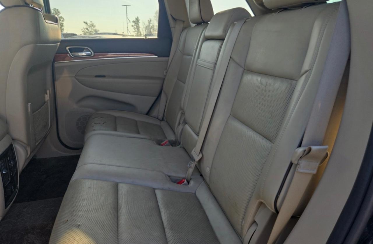 Jeep Grand Cherokee 4WD 4dr Overland 2011