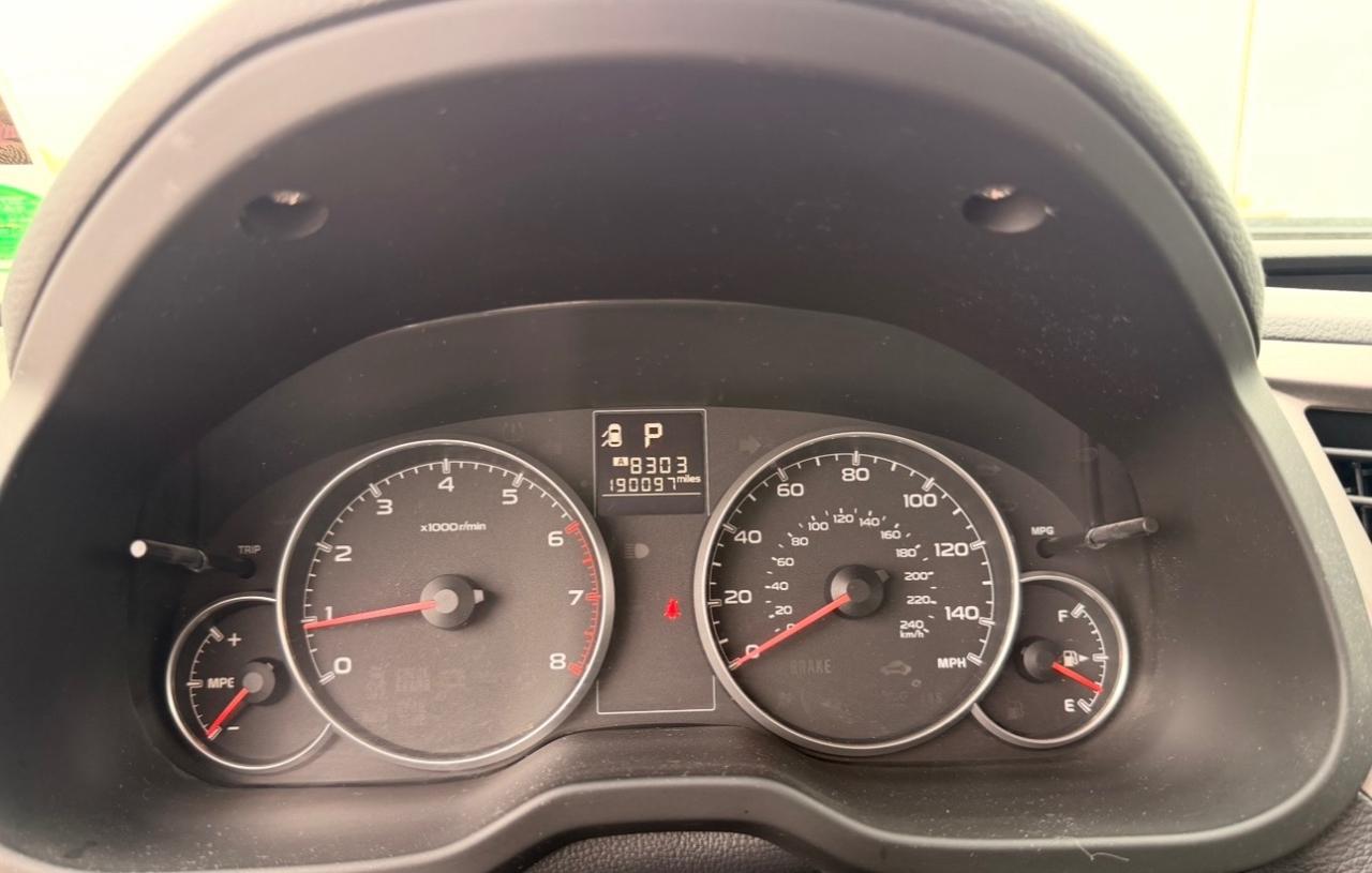 Subaru Legacy 4dr Sdn H4 Auto 2.5i Premium 2013