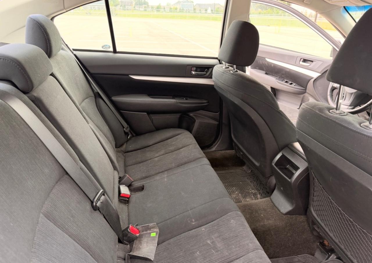 Subaru Legacy 4dr Sdn H4 Auto 2.5i Premium 2013