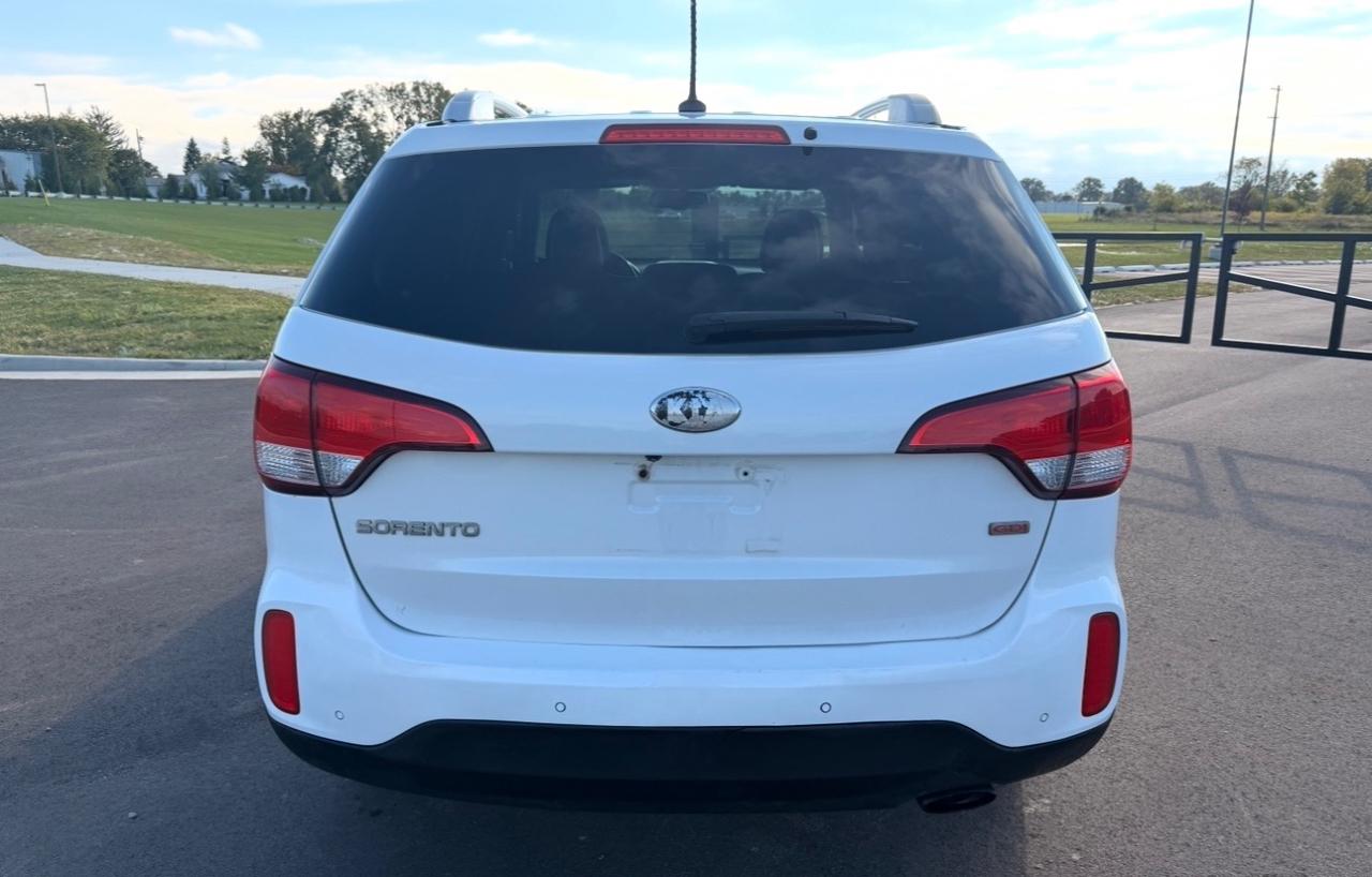 Kia Sorento 2WD 4dr I4 LX 2015