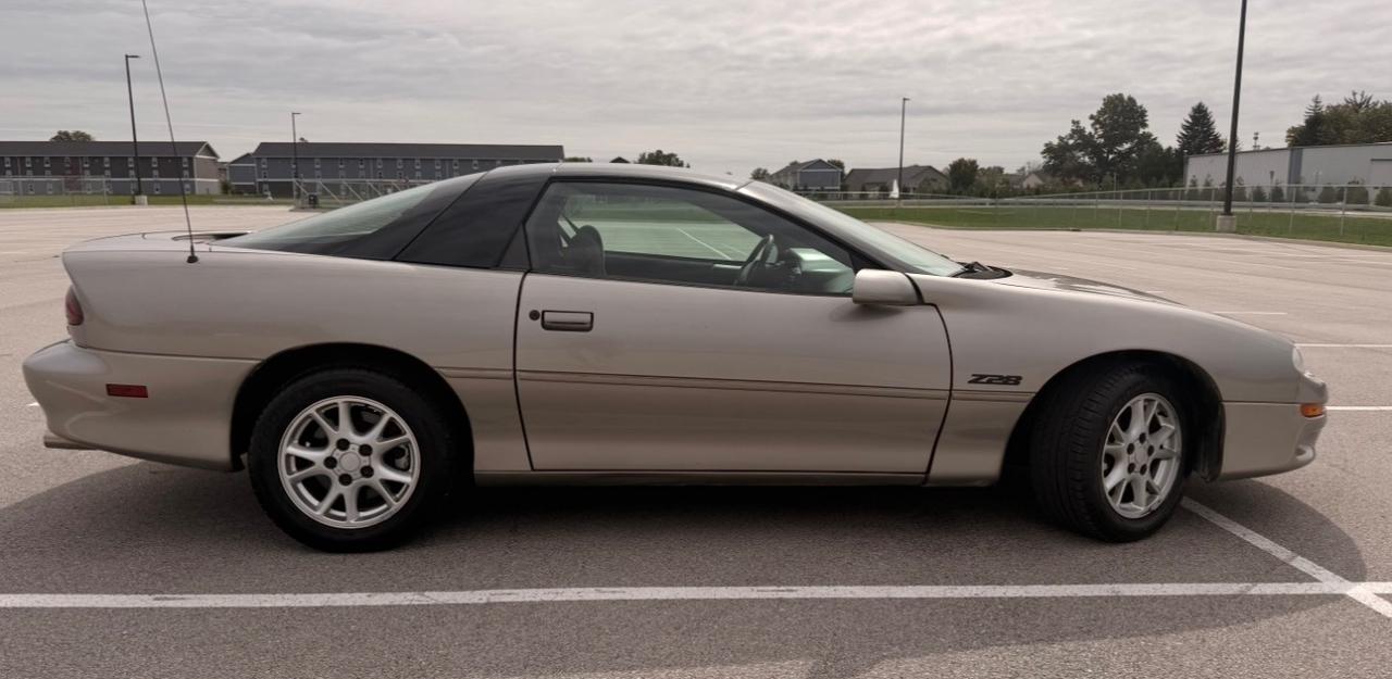 Chevrolet Camaro 2dr Cpe Z28 2002