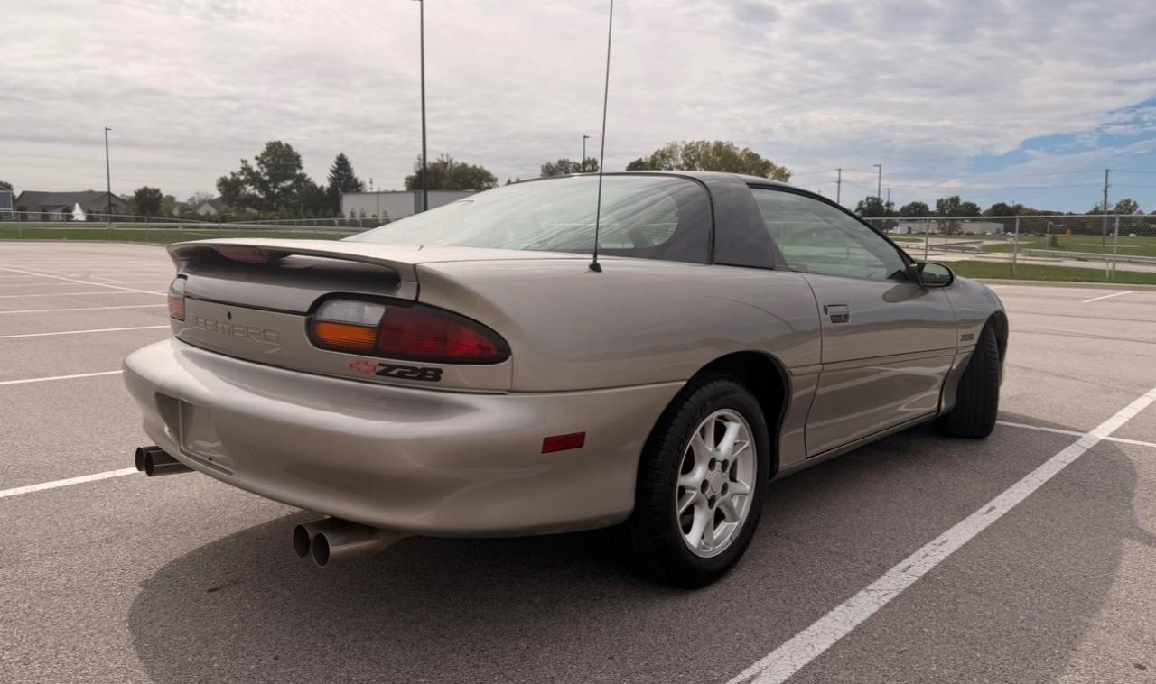 Chevrolet Camaro 2dr Cpe Z28 2002