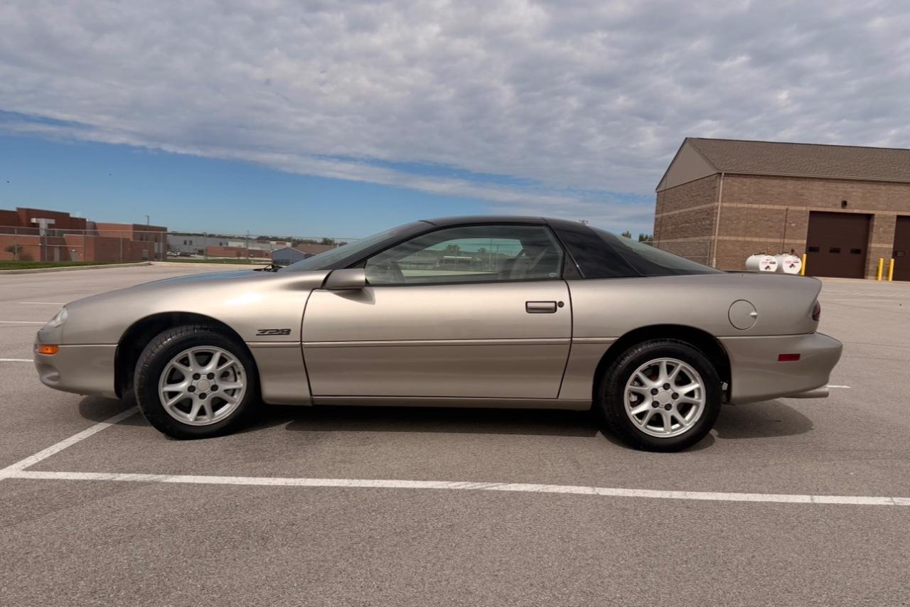Chevrolet Camaro 2dr Cpe Z28 2002