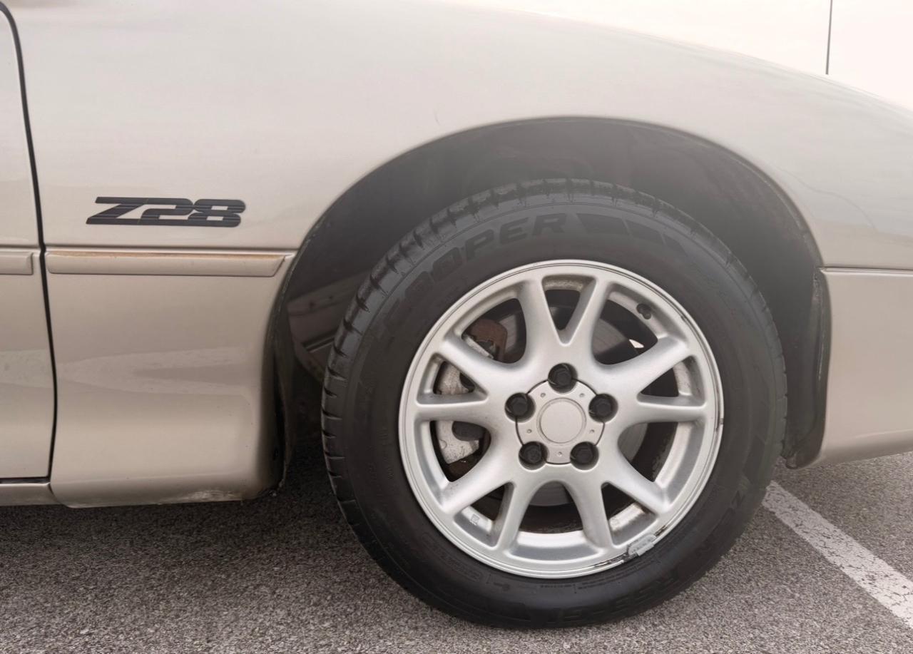 Chevrolet Camaro 2dr Cpe Z28 2002