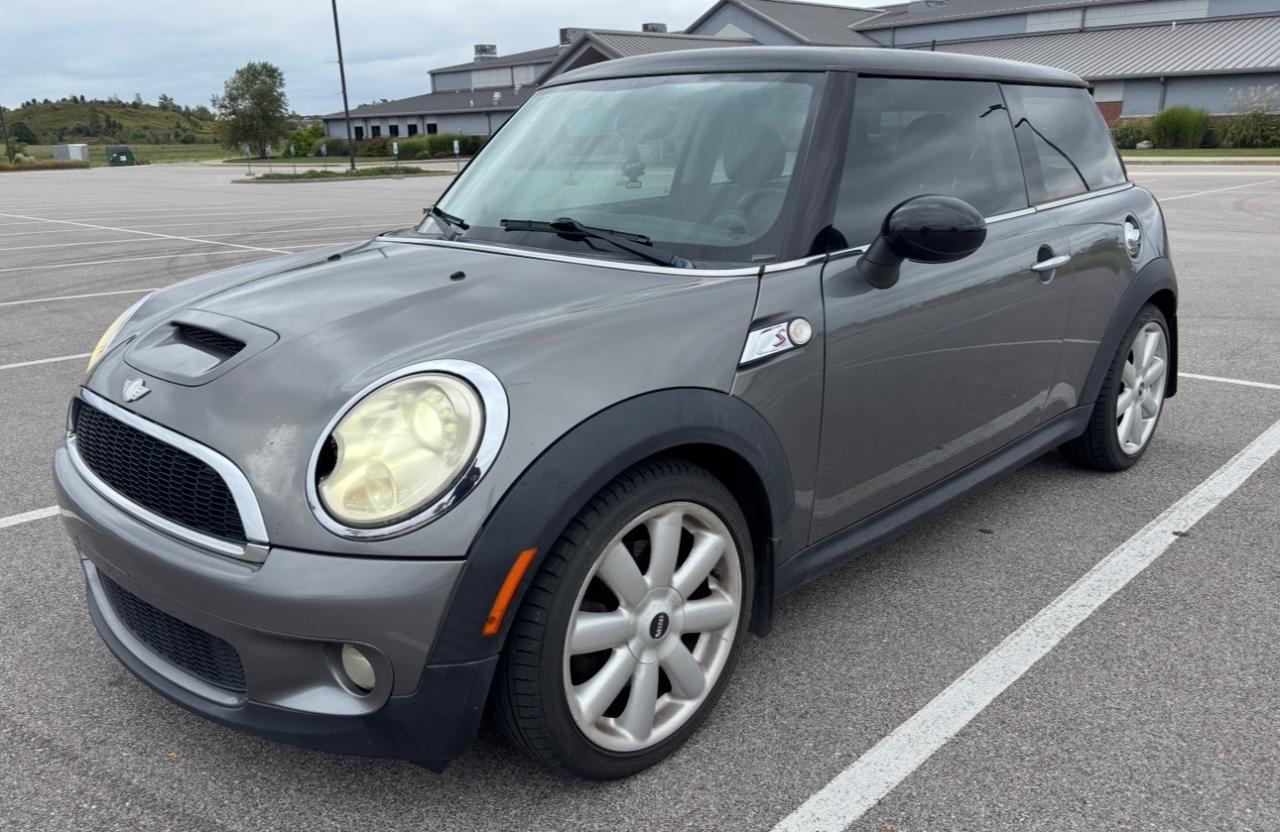 MINI Cooper Hardtop 2dr Cpe S 2010
