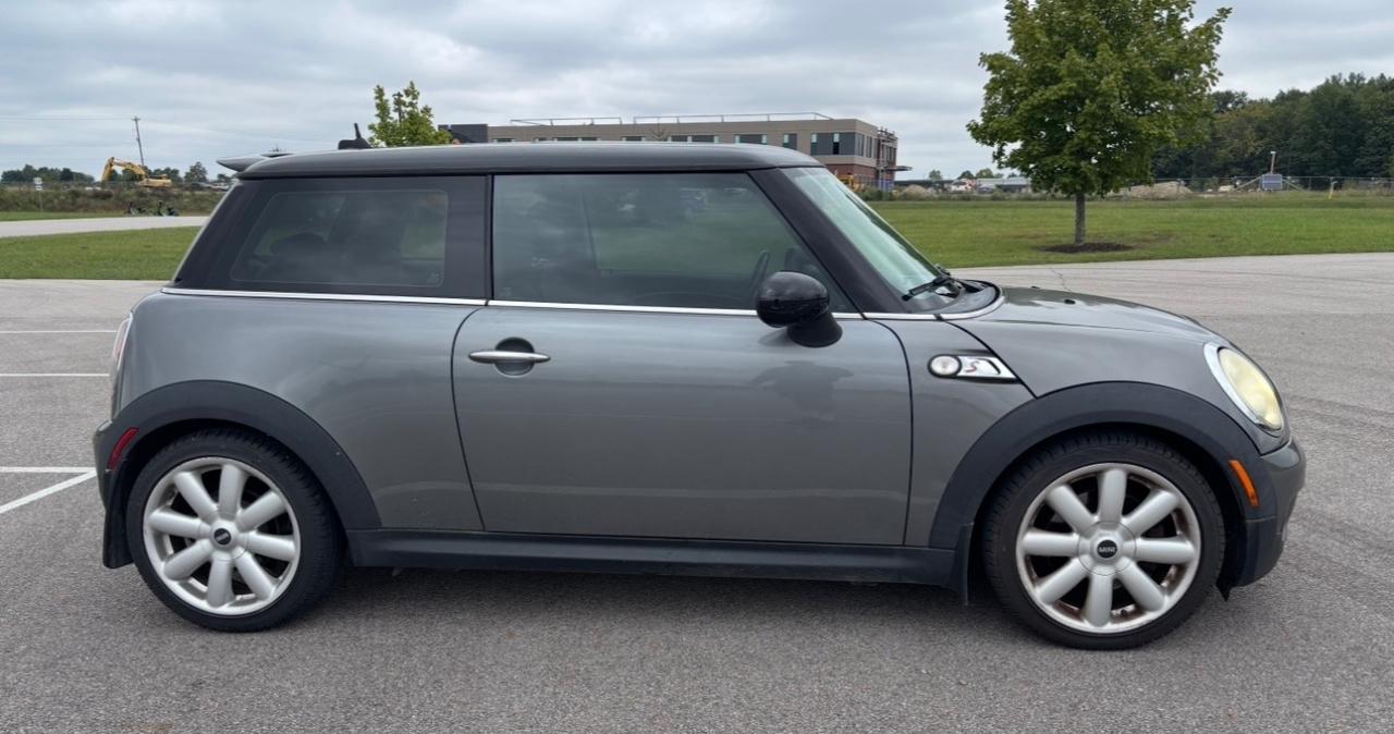 MINI Cooper Hardtop 2dr Cpe S 2010