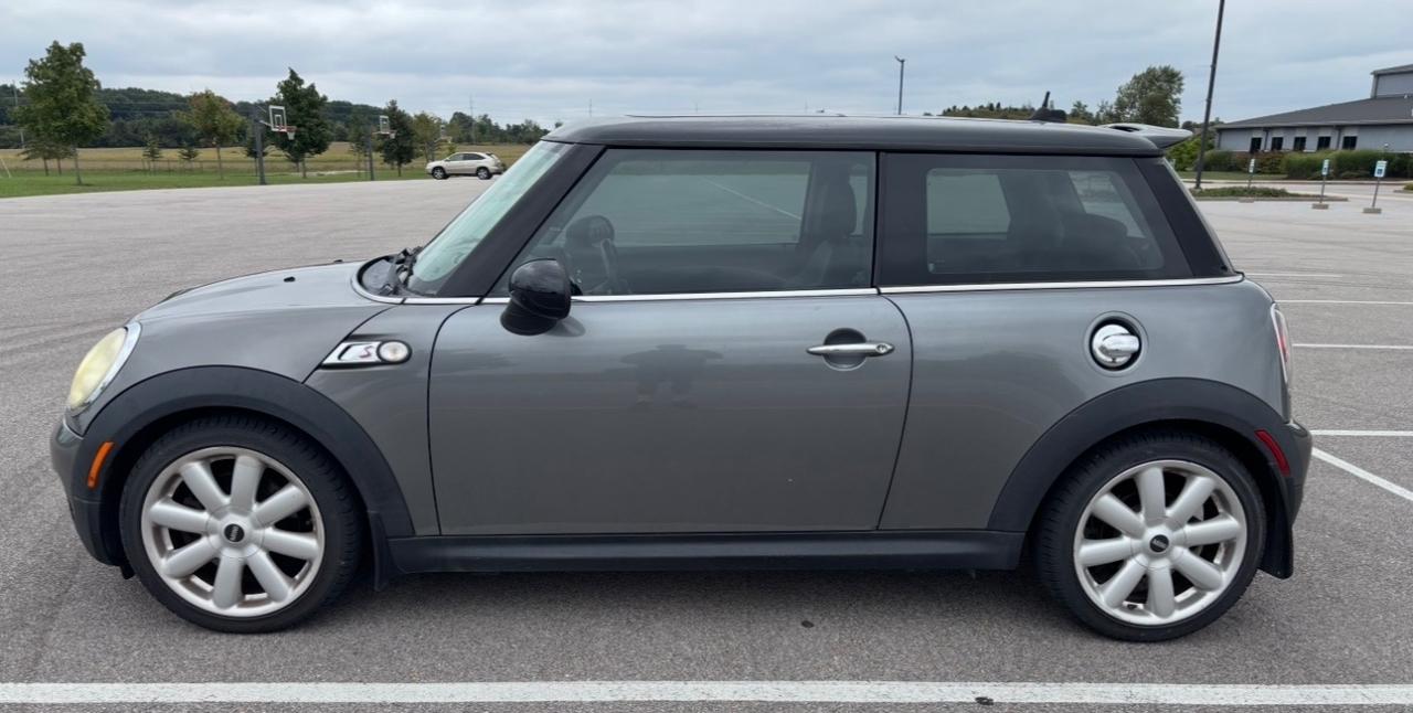 MINI Cooper Hardtop 2dr Cpe S 2010