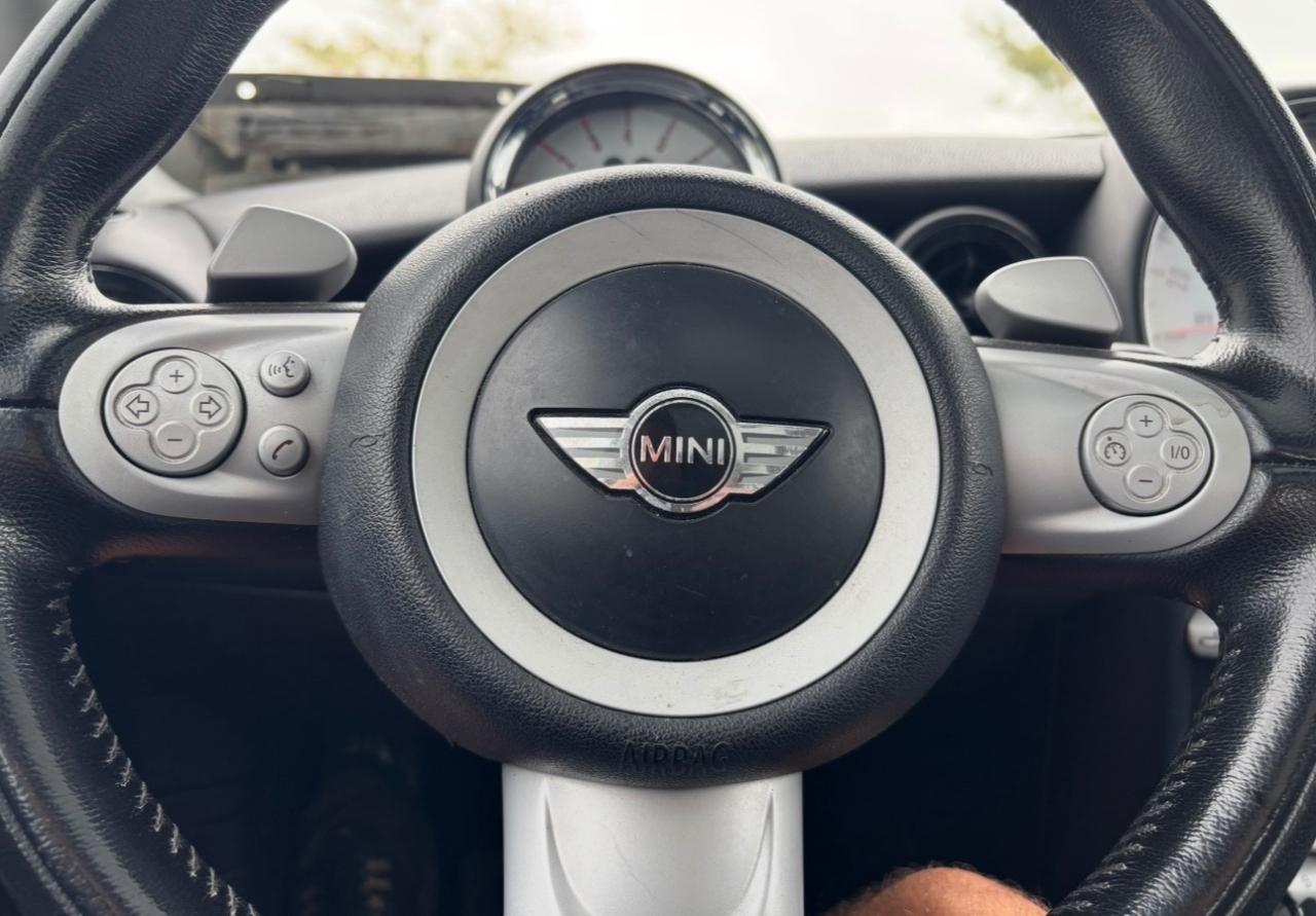 MINI Cooper Hardtop 2dr Cpe S 2010