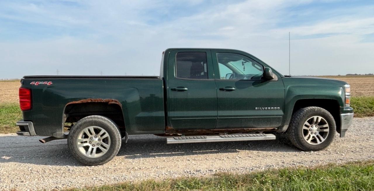 Chevrolet Silverado 1500 4WD Double Cab 143.5" LT w/1LT 2015