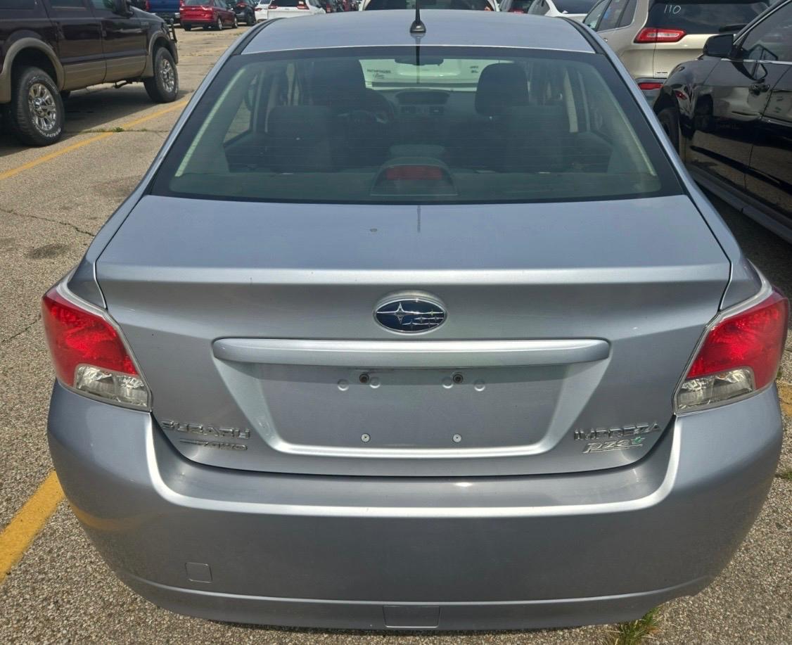 Subaru Impreza Sedan 4dr Auto 2.0i Premium 2014