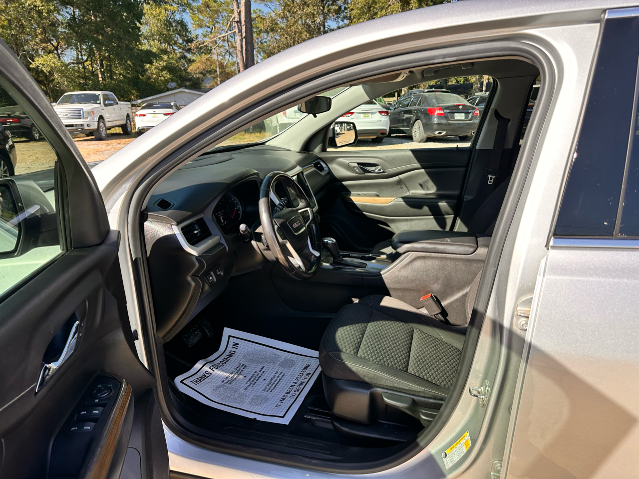 GMC Acadia FWD 4dr SLE w/SLE-1 2019 GMC Acadia FWD 4dr SLE w/SLE-1 2019