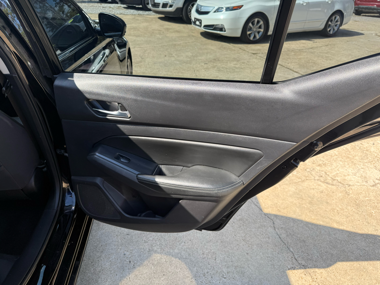 Nissan Altima 2.5 SV Sedan 2019 Nissan Altima 2.5 SV Sedan 2019