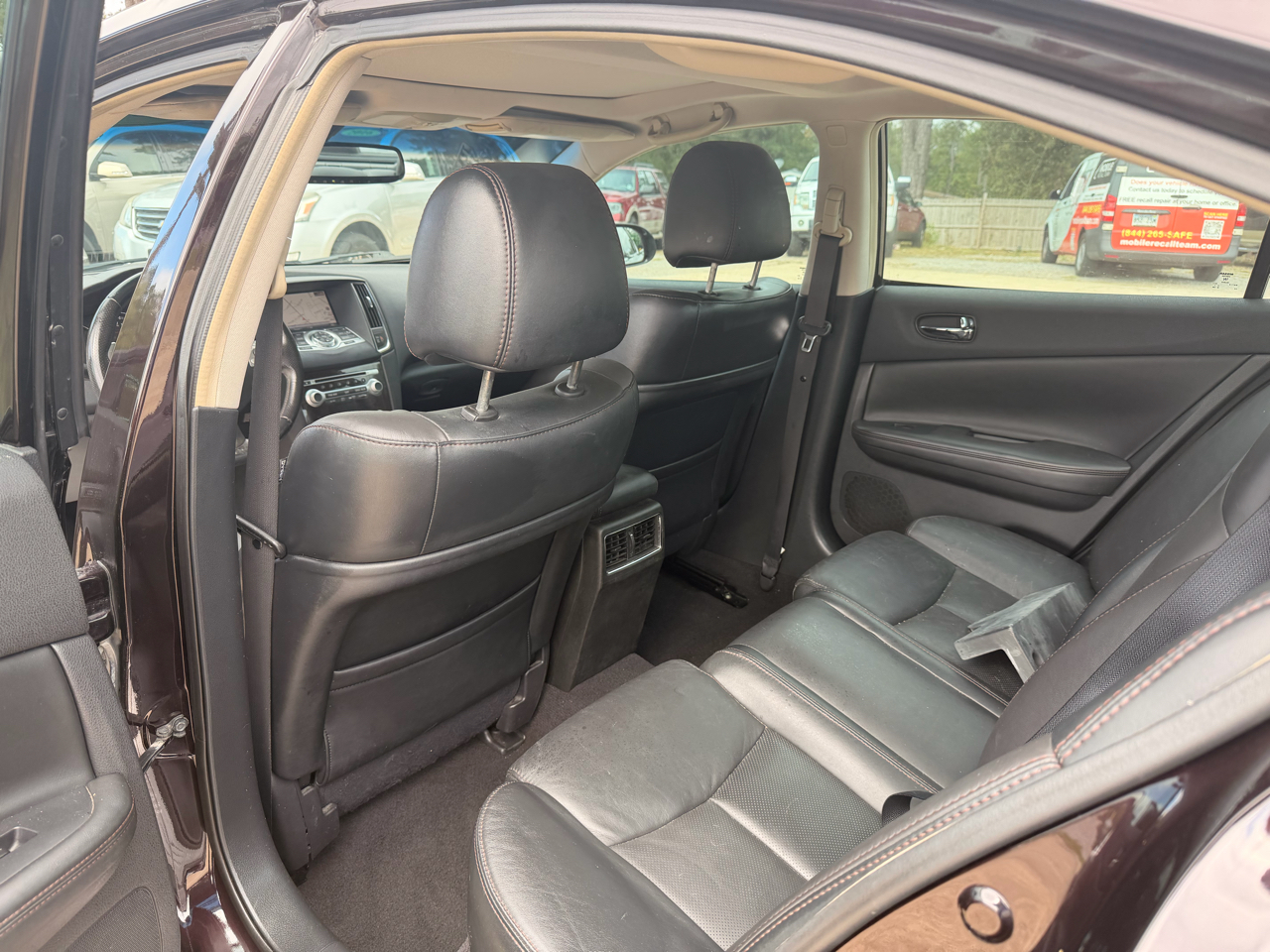 Nissan Maxima 4dr Sdn V6 CVT 3.5 SV w/Premium Pkg 2012 Nissan Maxima 4dr Sdn V6 CVT 3.5 SV w/Premium Pkg 2012