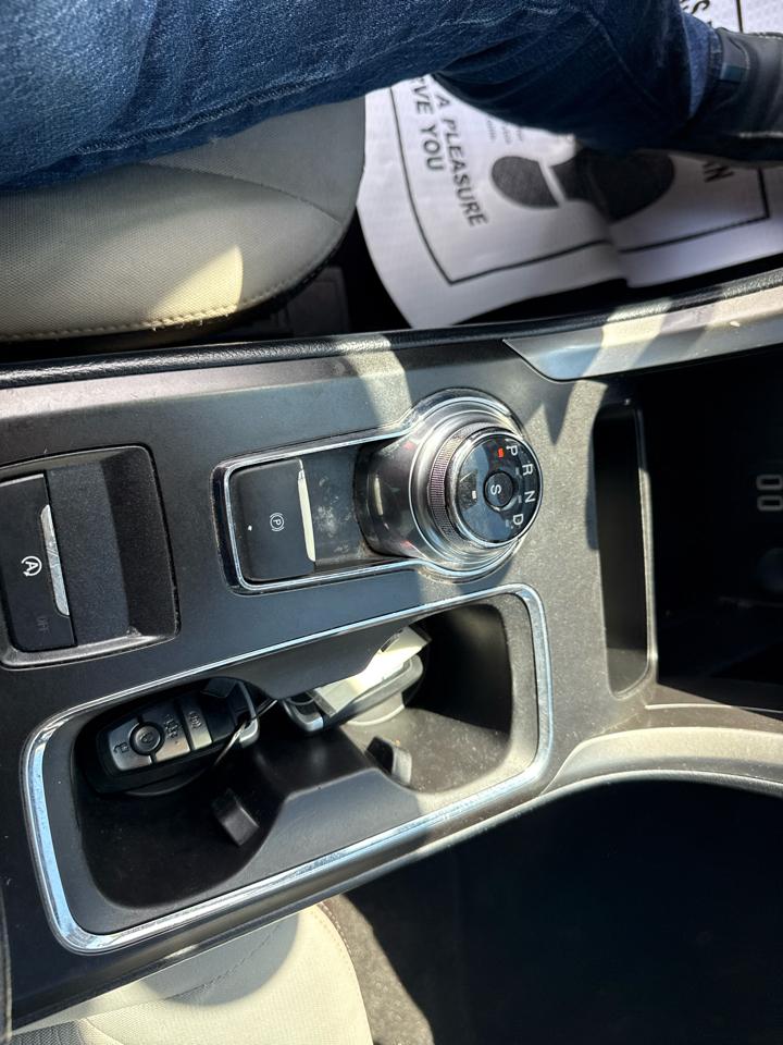 Ford Fusion SE FWD 2019