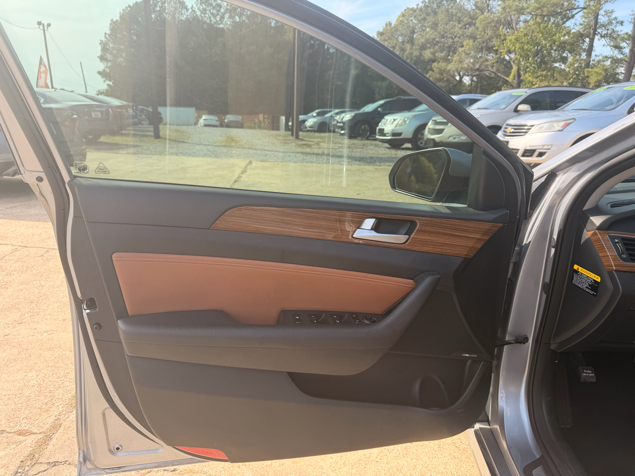 Hyundai Sonata 4dr Sdn 2.4L Limited w/Brown Seats 2015 Hyundai Sonata 4dr Sdn 2.4L Limited w/Brown Seats 2015
