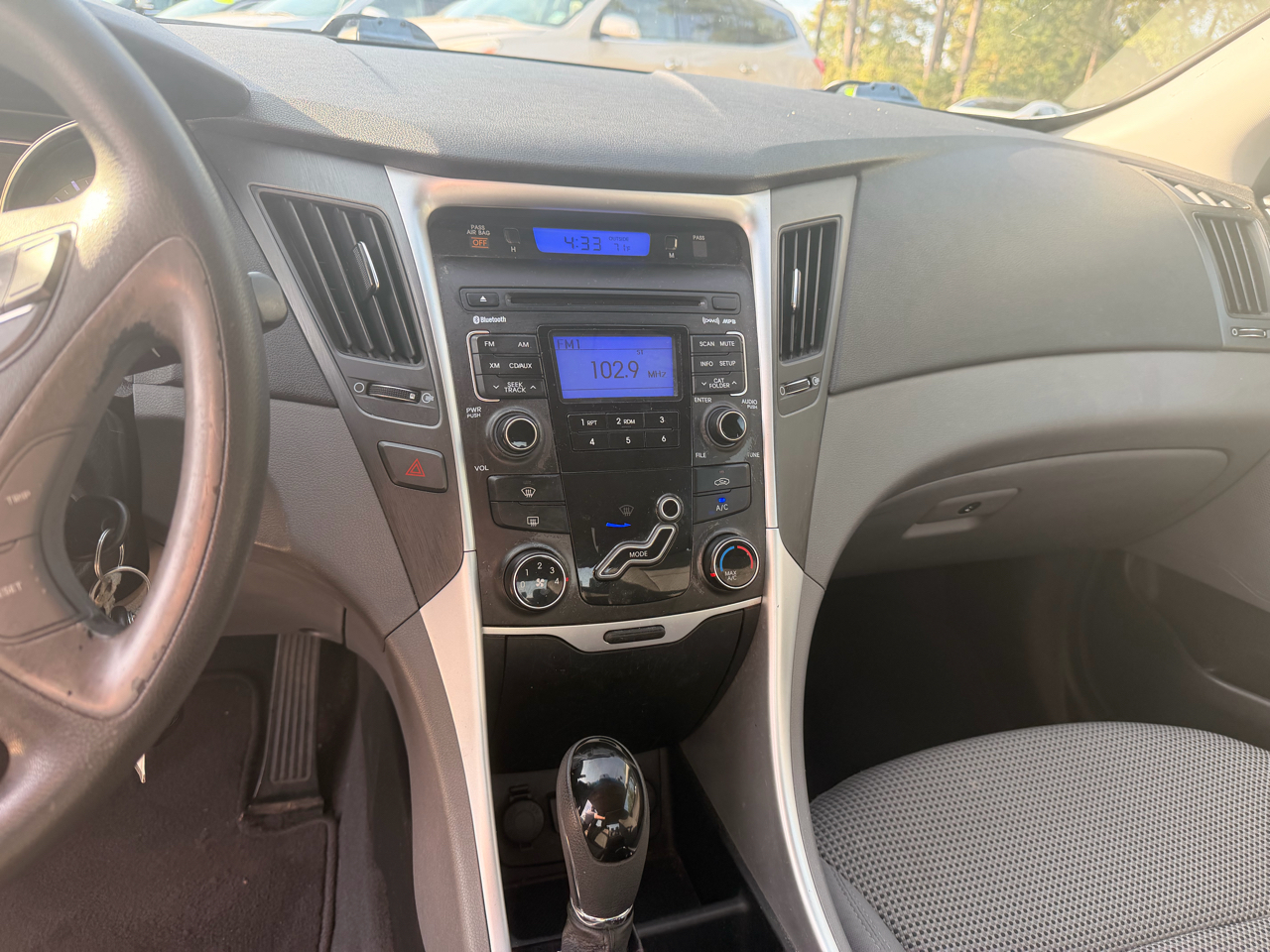 Hyundai Sonata 4dr Sdn 2.4L Auto GLS PZEV 2011 Hyundai Sonata 4dr Sdn 2.4L Auto GLS PZEV 2011