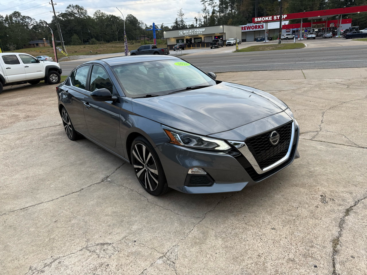 Nissan Altima 2.5 SR Sedan 2021 Nissan Altima 2.5 SR Sedan 2021