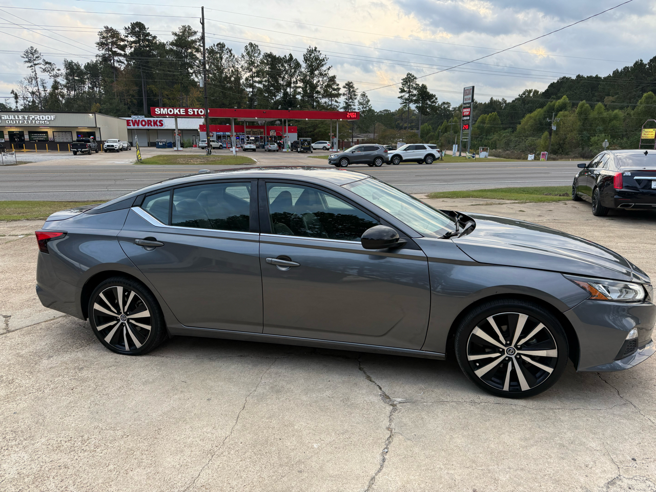 Nissan Altima 2.5 SR Sedan 2021 Nissan Altima 2.5 SR Sedan 2021