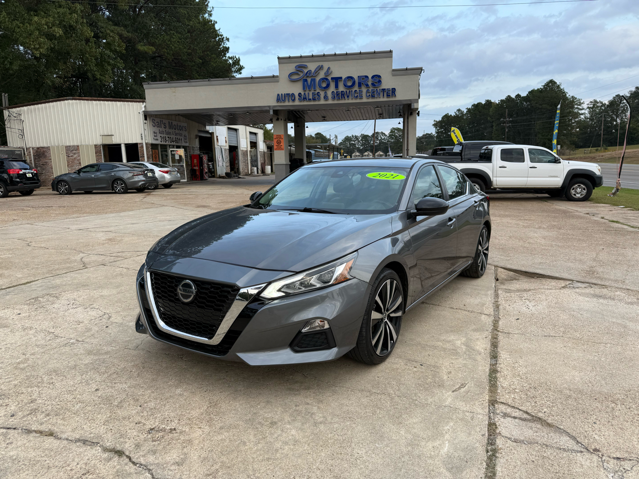 Nissan Altima 2.5 SR Sedan 2021 Nissan Altima 2.5 SR Sedan 2021