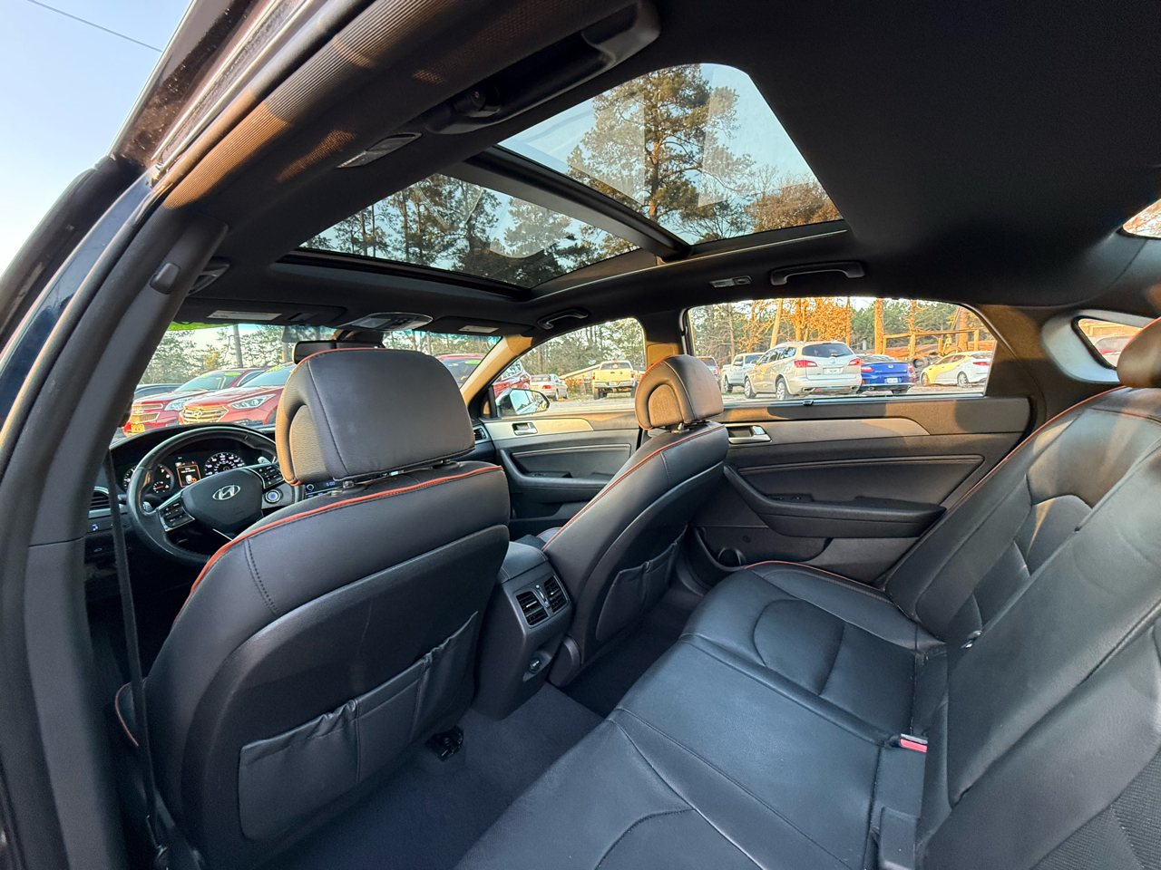 Hyundai Sonata 4dr Sdn 2.0T Limited 2015