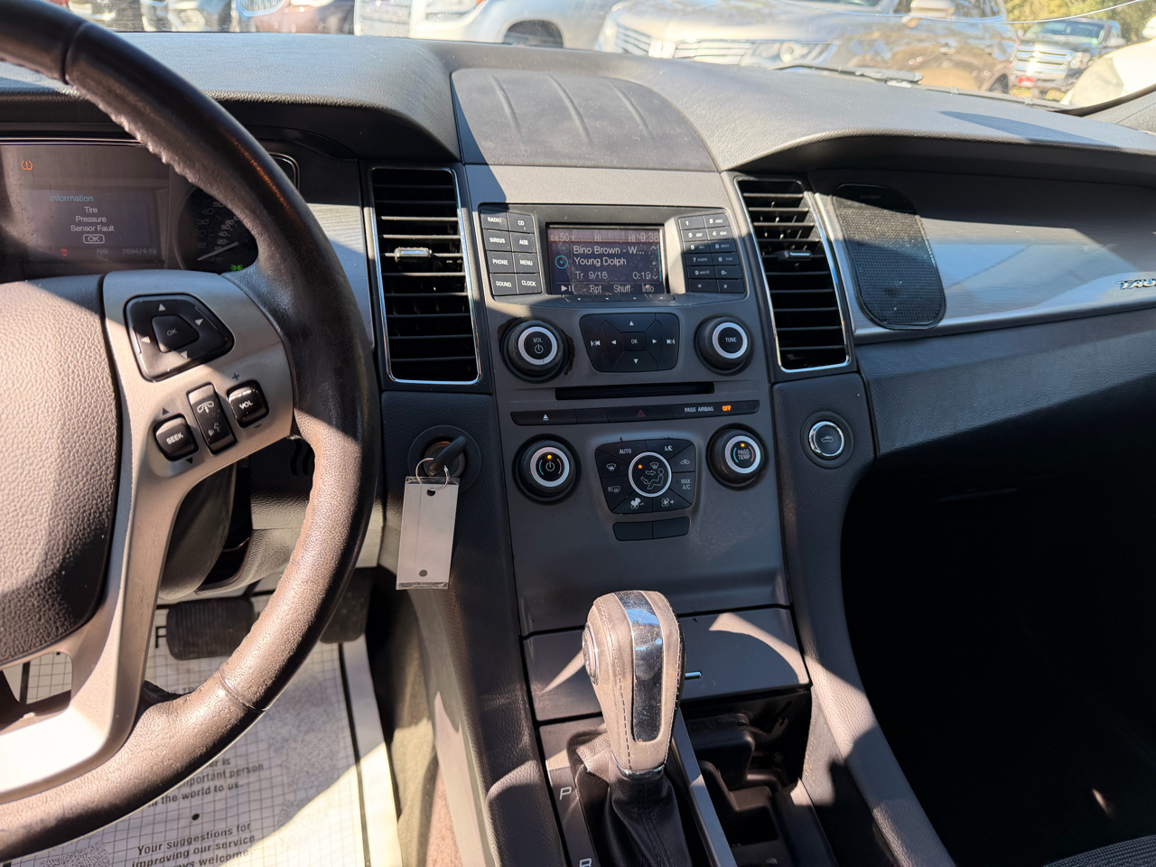 Ford Taurus 4dr Sdn SEL FWD 2014