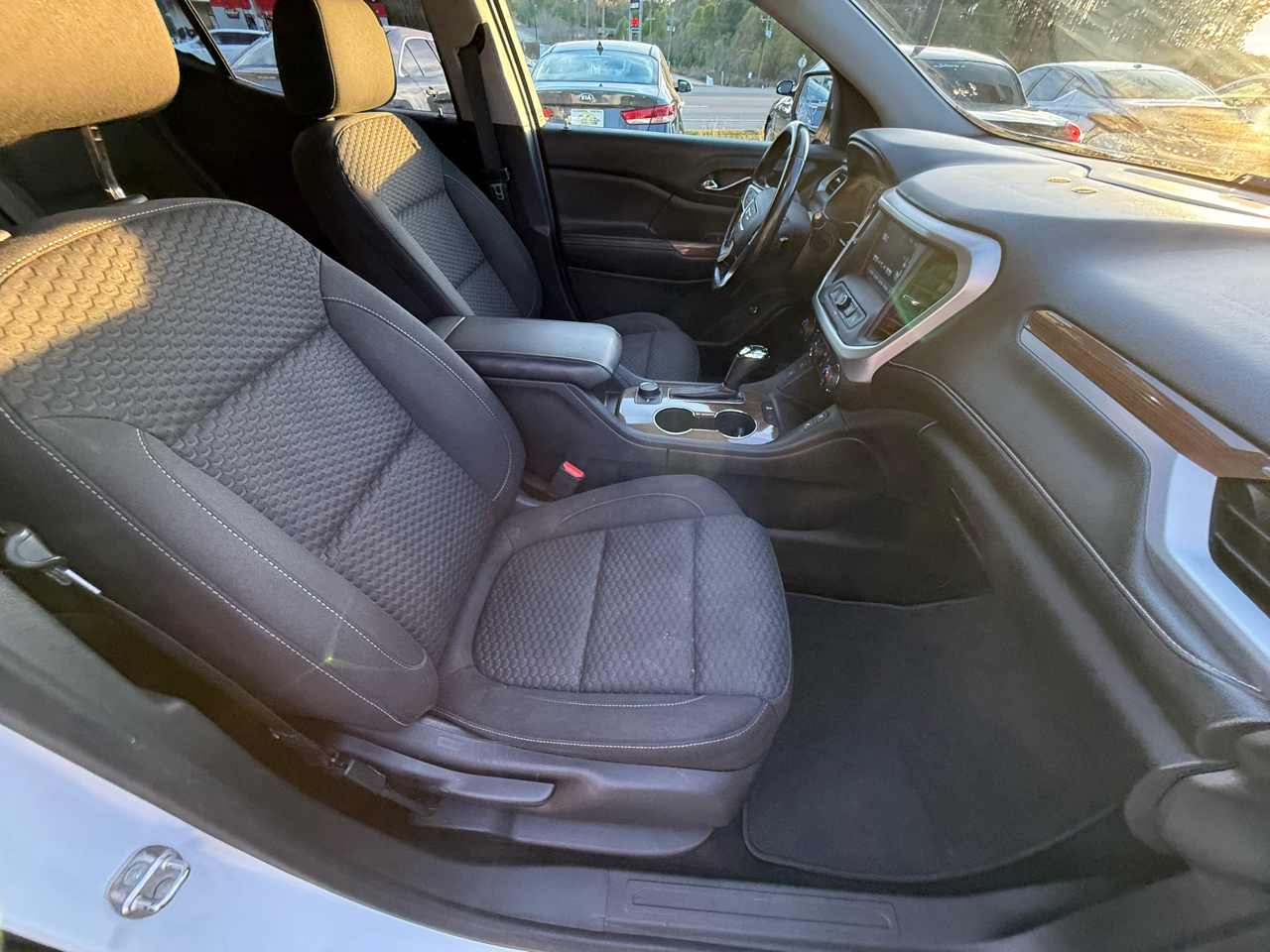 GMC Acadia FWD 4dr SLE w/SLE-2 2018