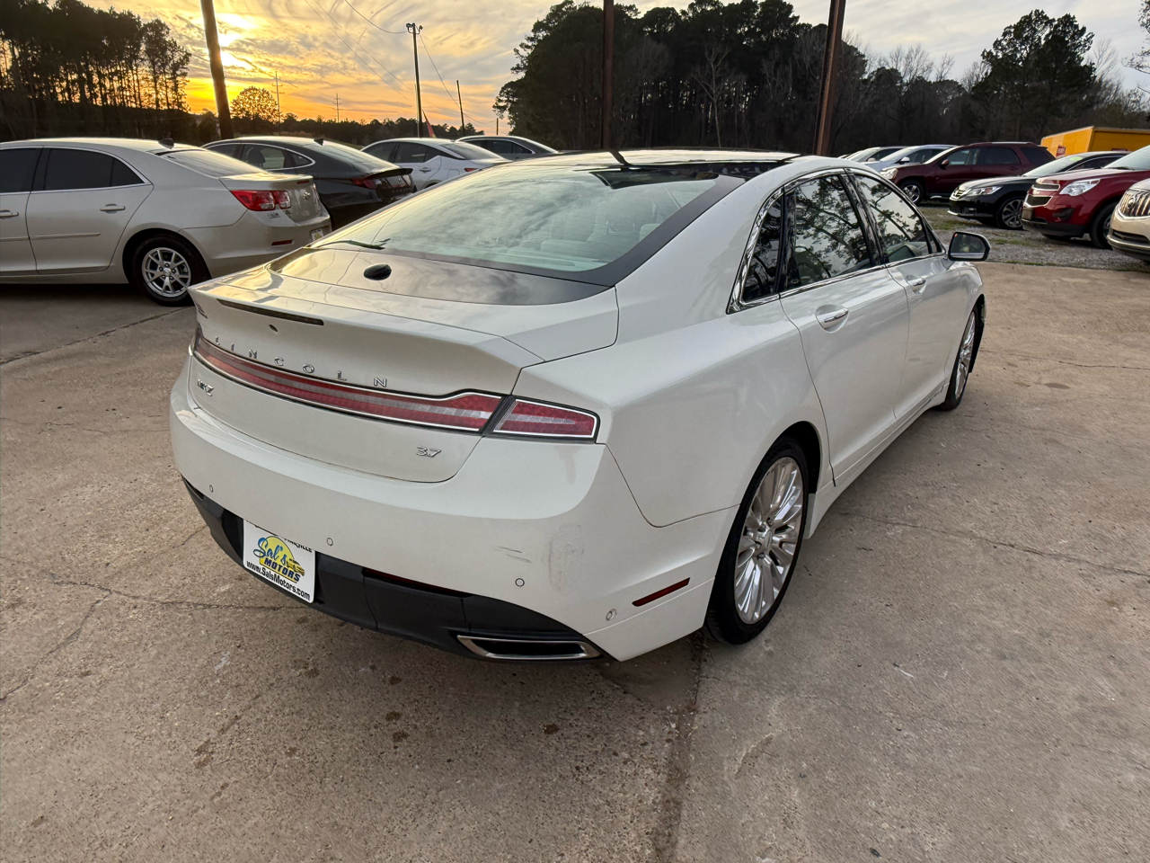 Lincoln MKZ 4dr Sdn FWD 2013