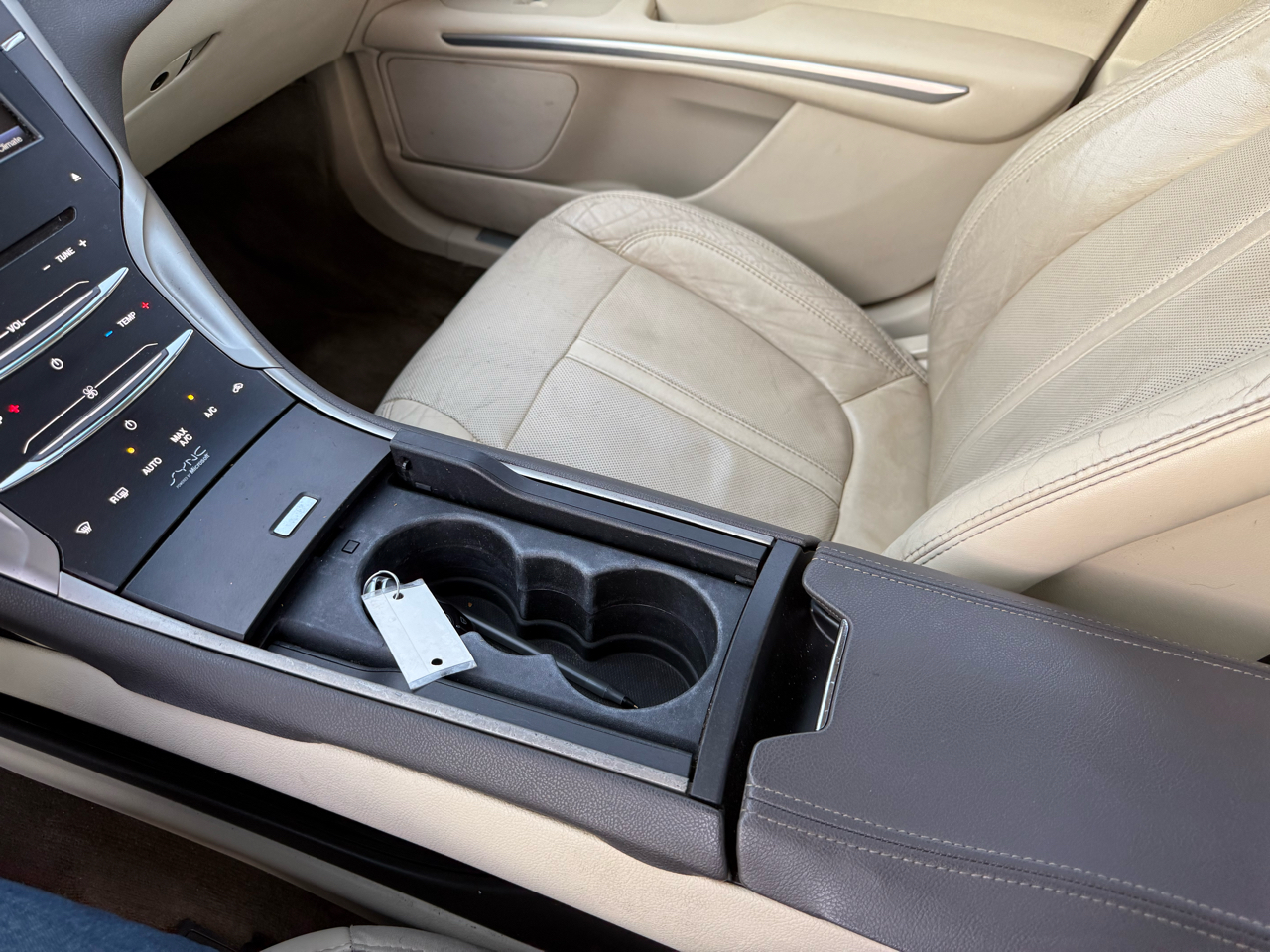 Lincoln MKZ 4dr Sdn FWD 2013