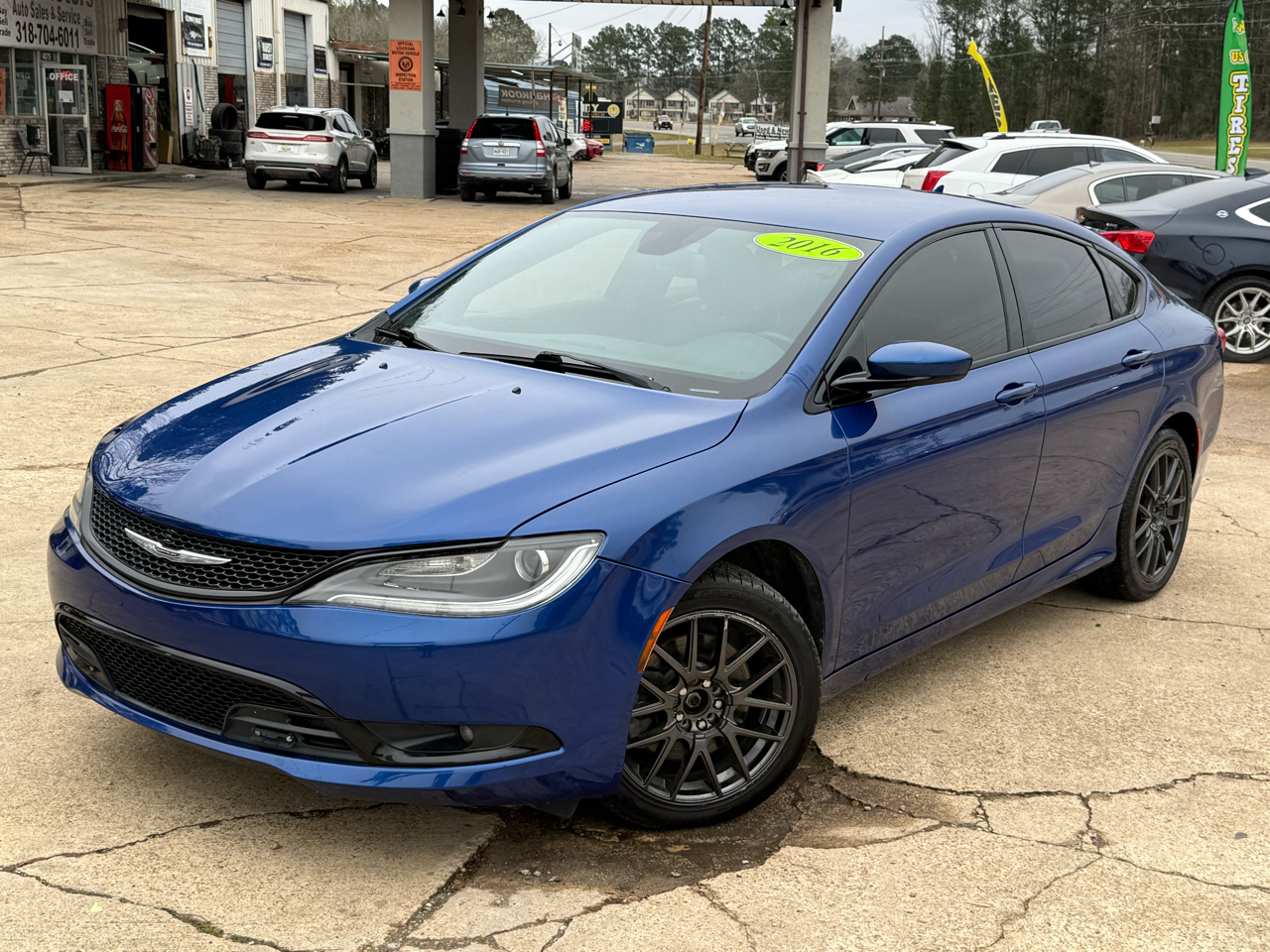 Chrysler 200 4dr Sdn S FWD 2016
