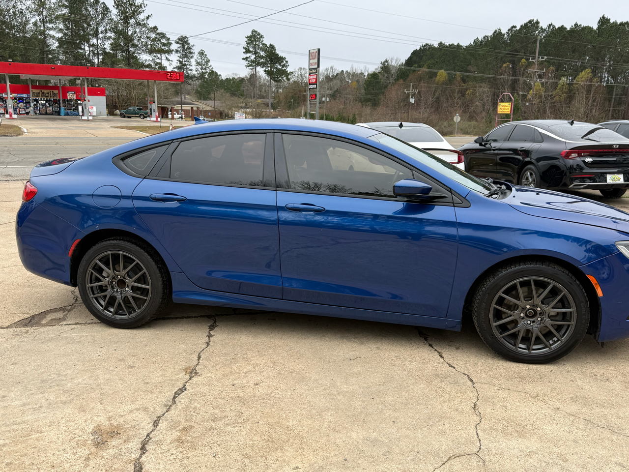 Chrysler 200 4dr Sdn S FWD 2016