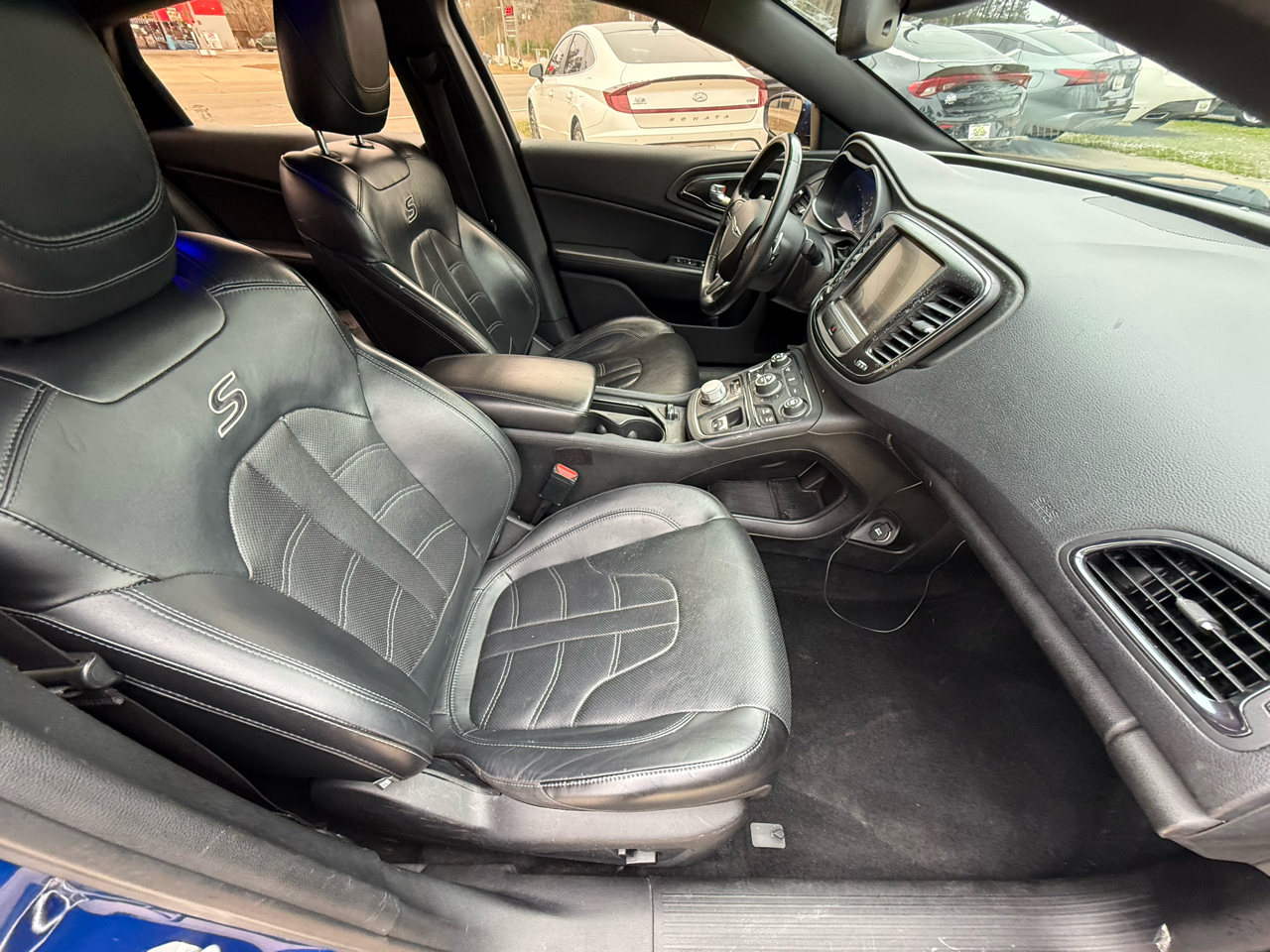 Chrysler 200 4dr Sdn S FWD 2016